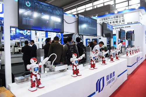 显示器件成为消费电子核心驱动力，DISPLAY CHINA 2018扬帆起航